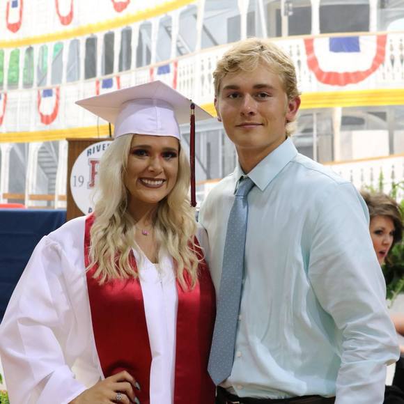 Meet your Posher, Shelby - Picture 1 of 1